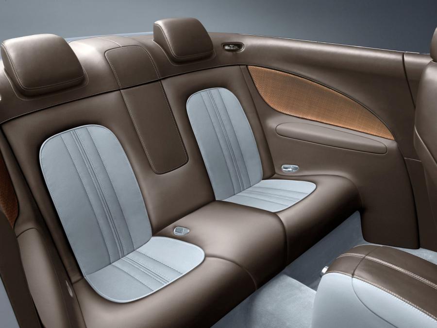  Buick Velite Concept 2004 года  (фото 9 из 65)